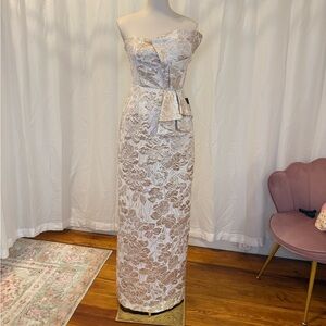 Posh Couture Strapless Floral Dress in Rosegold